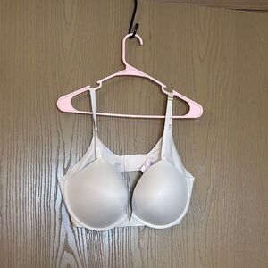 Victoria's Secret Cream Bra